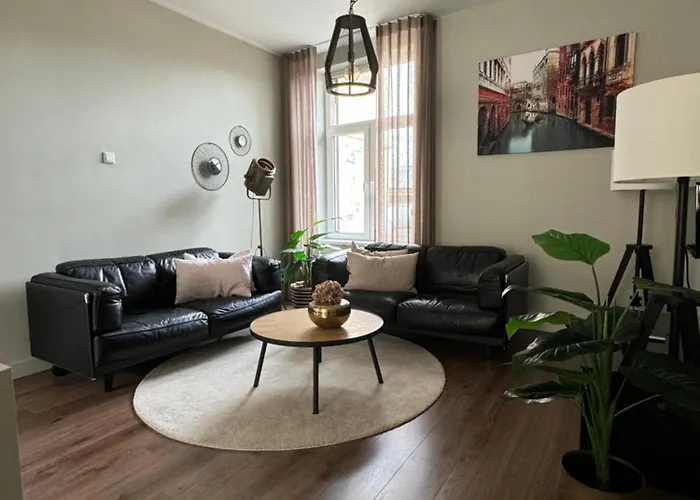 La Latinos Apartment